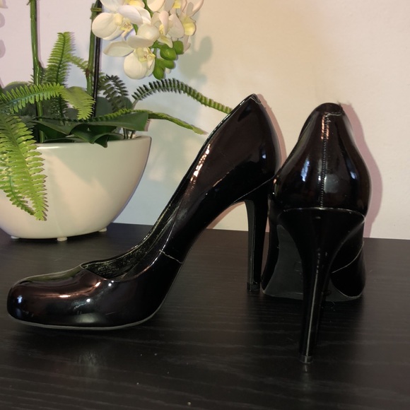 Jessica Simpson black heels - Picture 4 of 8